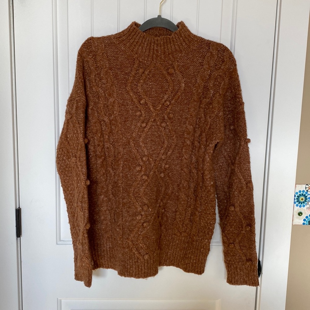 Evereve Heartloom sweater, size medium